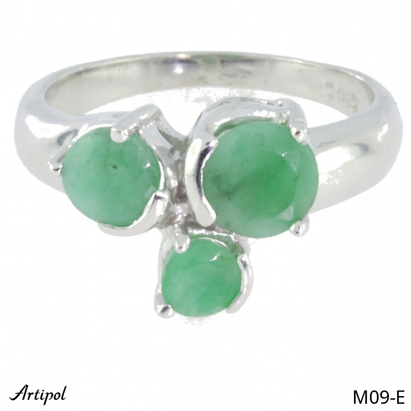 Ring M09-E with real Emerald