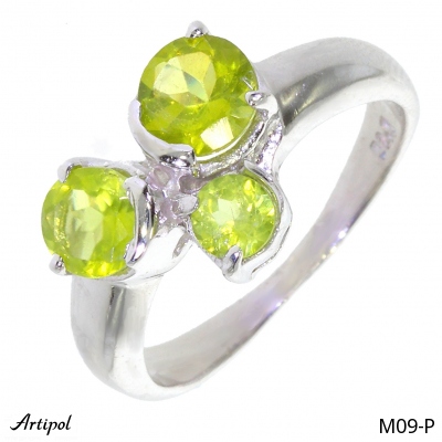 Ring M09-P with real Peridot