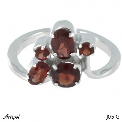 Ring J05-G with real Red garnet