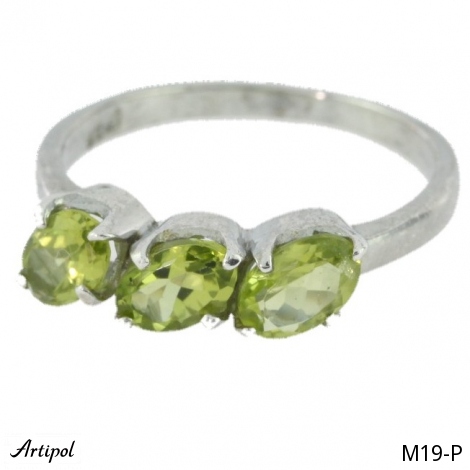 Ring M19-P with real Peridot