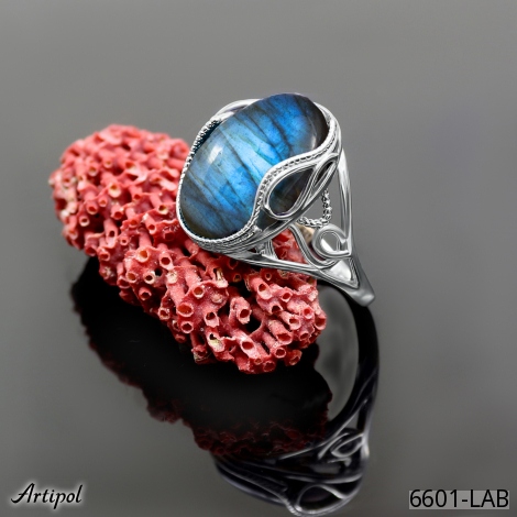 Ring 6601-LAB with real Labradorite