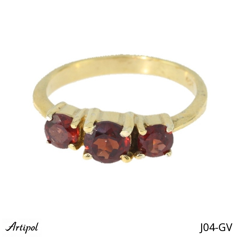 Ring J04-GV with real Garnet