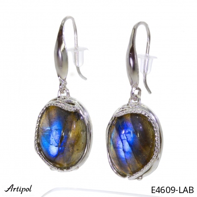 Earrings E4609-LAB with real Labradorite