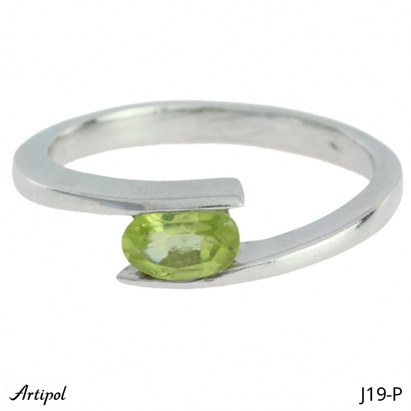 Ring J19-P with real Peridot