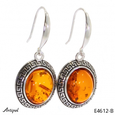 Earrings E4612-B with real Amber