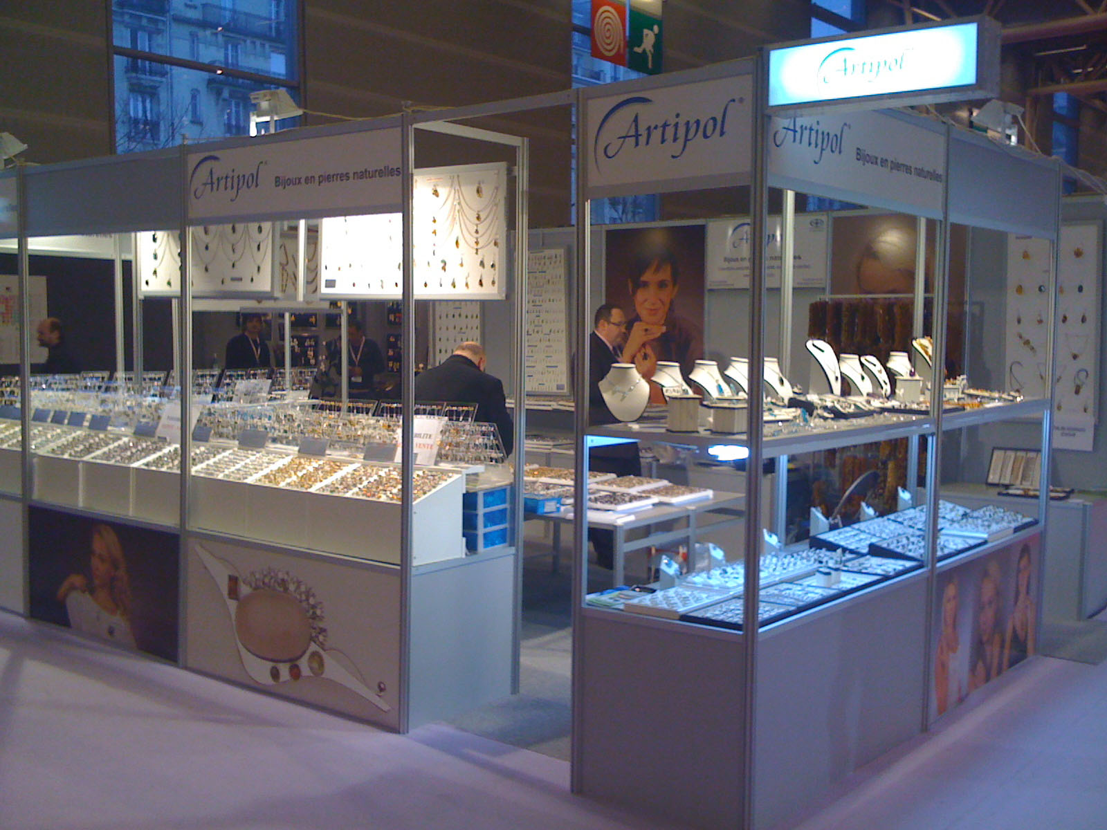 Bijorhca à Paris. Commerce de gros de bijoux 2011
